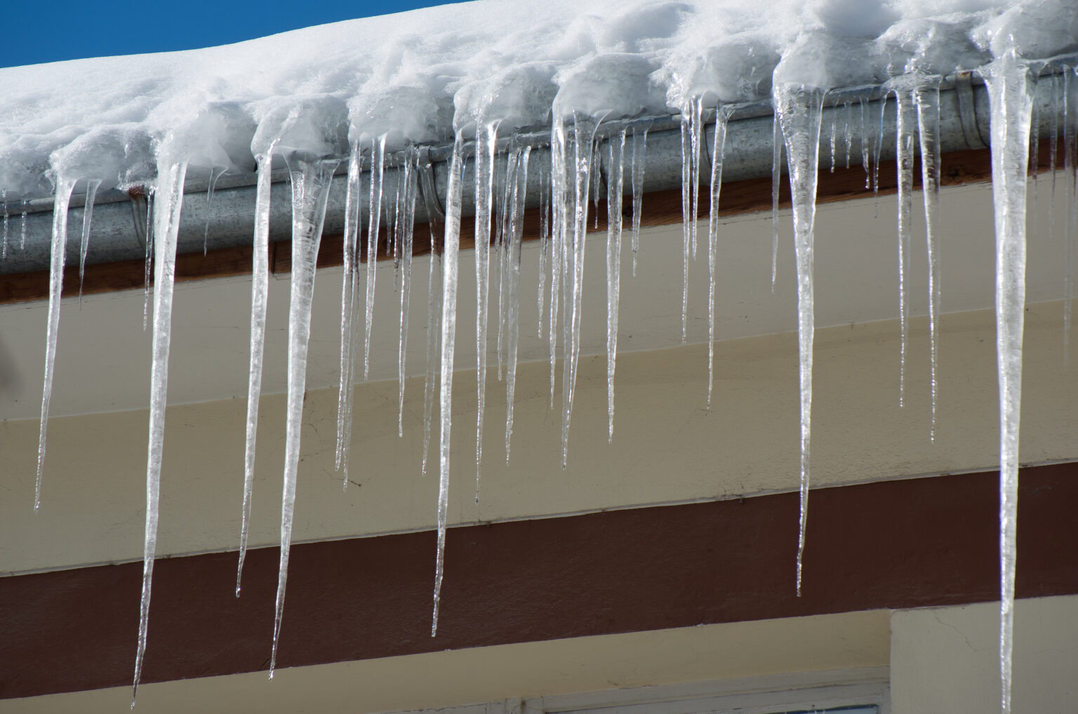 Ice Dams and Snow Load Dangers MMG Insurance